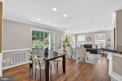 $435,000 | 6607 Thackwell Way, Unit 2201, Alexandria, VA 22315