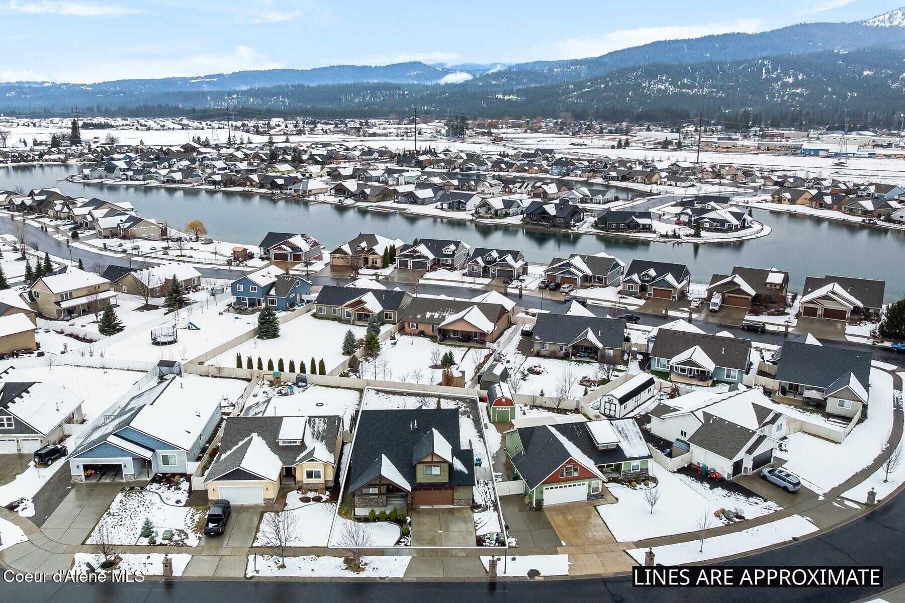 13439 North Shimmering Court Rathdrum, ID 83858 - Photo 15 of 52 86229695