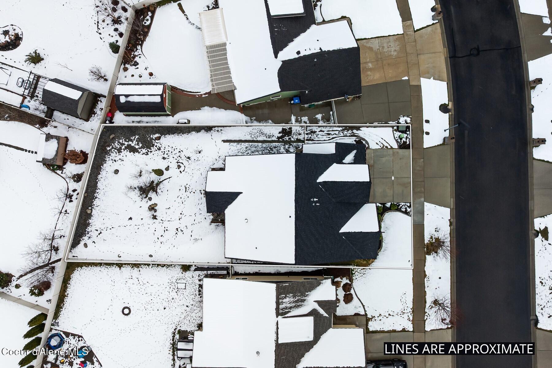 13439 North Shimmering Court Rathdrum, ID 83858 - Photo 16 of 52 86229692