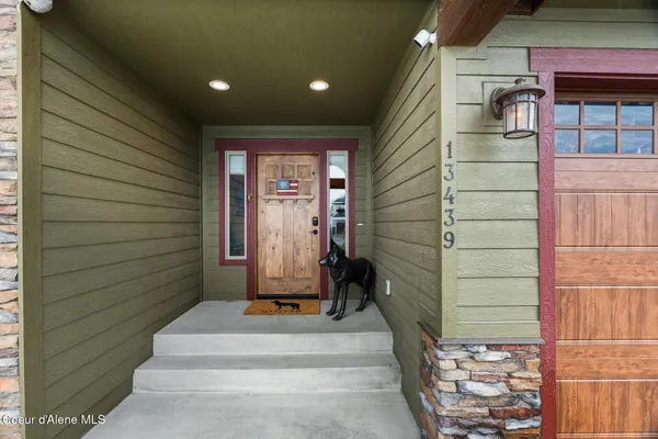 $682,000 | 13439 North Shimmering Court, Rathdrum, ID 83858