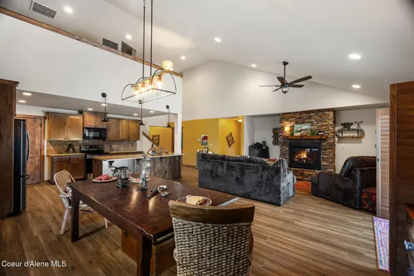 $682,000 | 13439 North Shimmering Court, Rathdrum, ID 83858