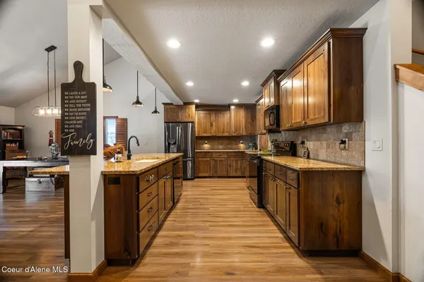$682,000 | 13439 North Shimmering Court, Rathdrum, ID 83858