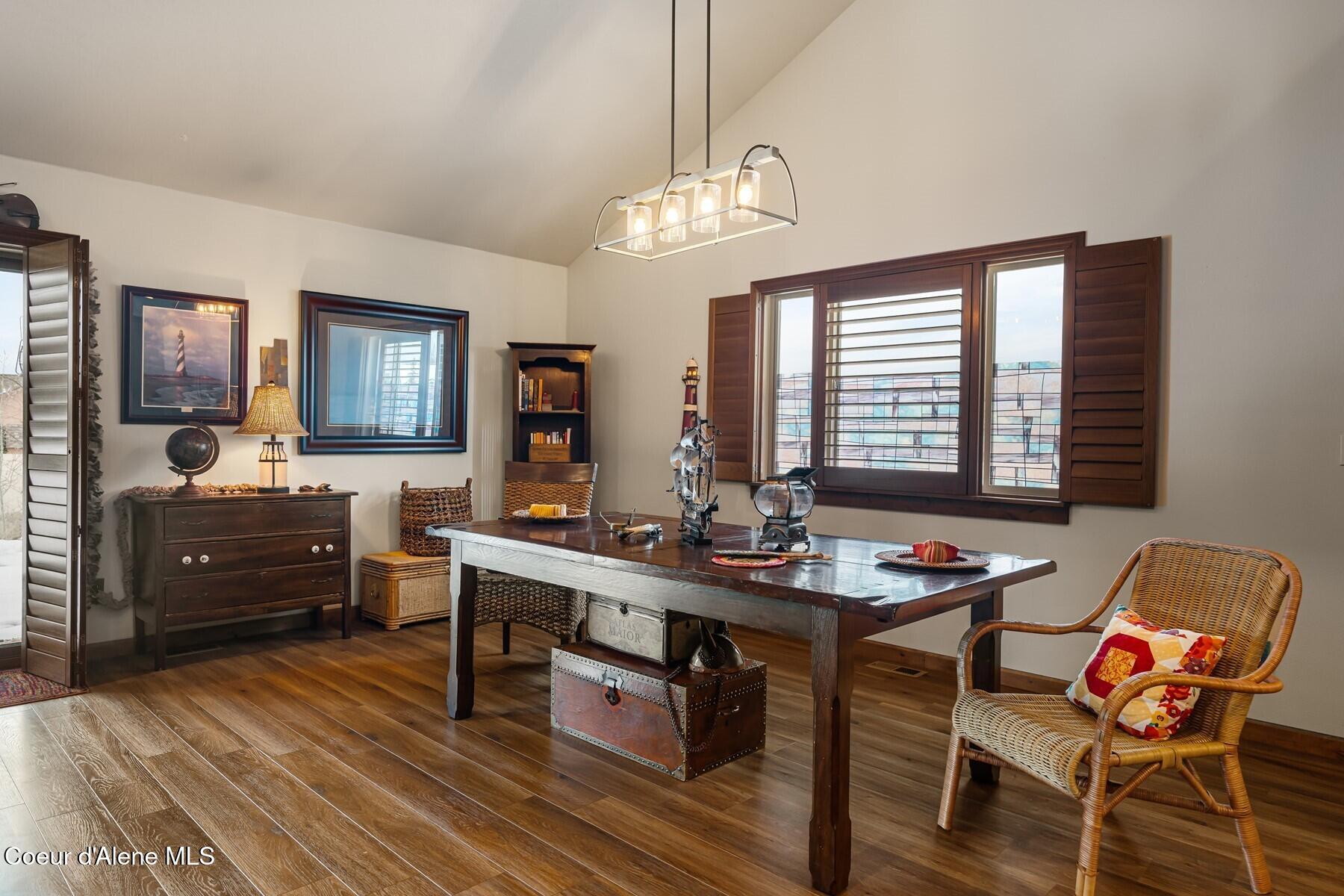 13439 North Shimmering Court Rathdrum, ID 83858 - Photo 36 of 52 Dining & Living Room