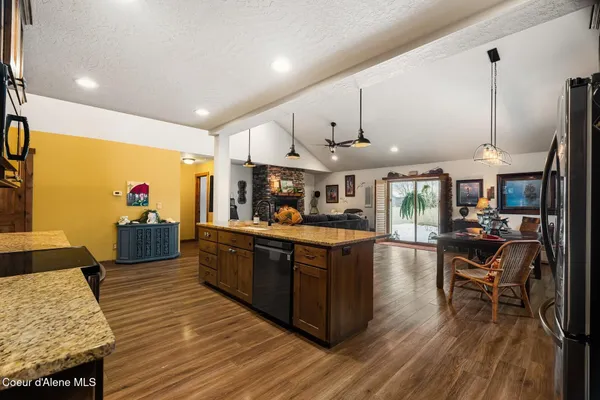 $682,000 | 13439 North Shimmering Court, Rathdrum, ID 83858