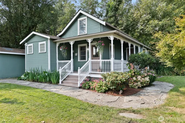 $610,000 | 2109 South Horton Street, Seattle, WA 98144