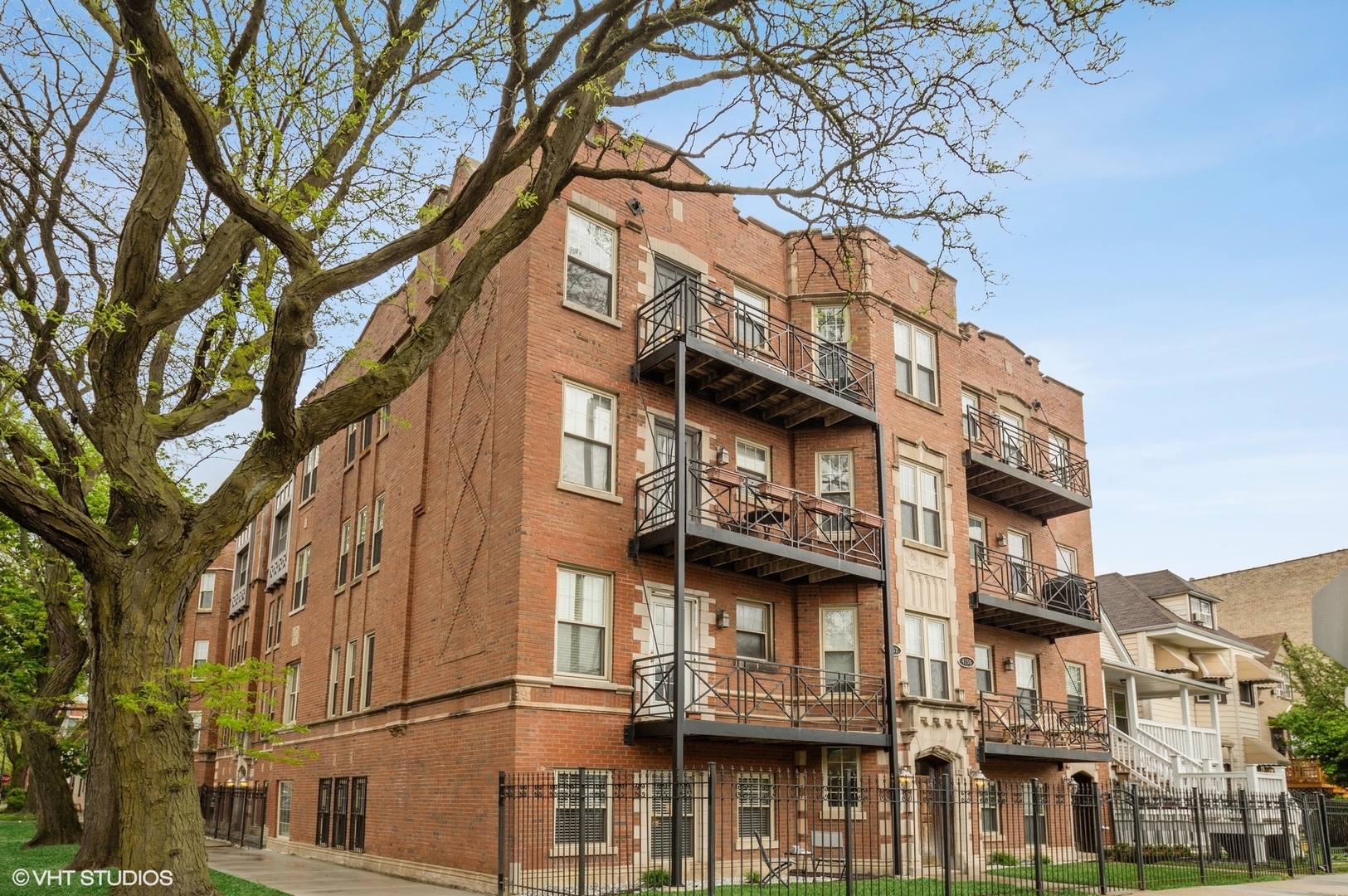 4157 North Bernard Street, Unit G Chicago, IL 60618 - Photo 1 of 16