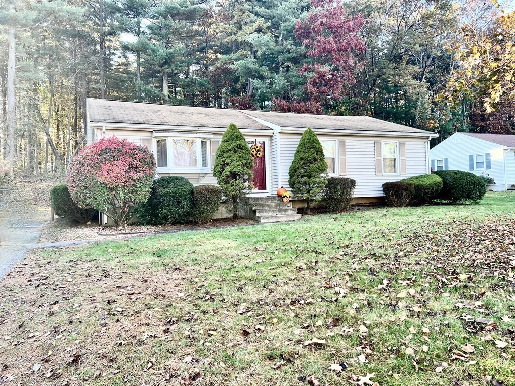 140 Ellendale Circle Springfield, MA 01128 - Photo 21 of 21 a front view of a house with garden