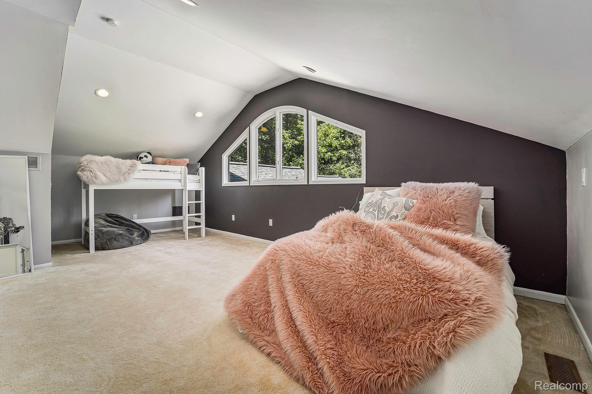 18201 Beverly Road Franklin, MI 48025 - Photo 35 of 46 Gallery Image 35