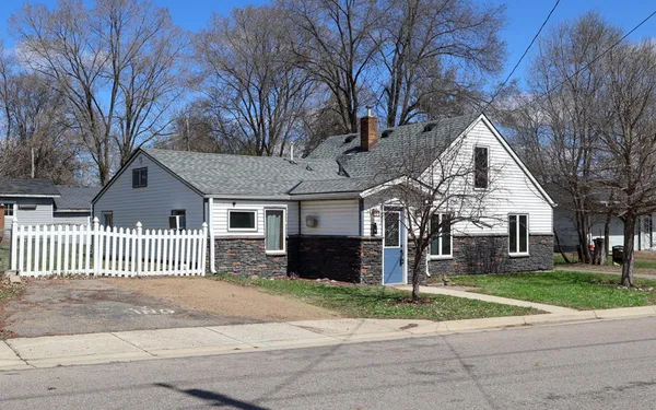 $159,000 | 511 3rd Street Northeast, St. Cloud, MN 56304