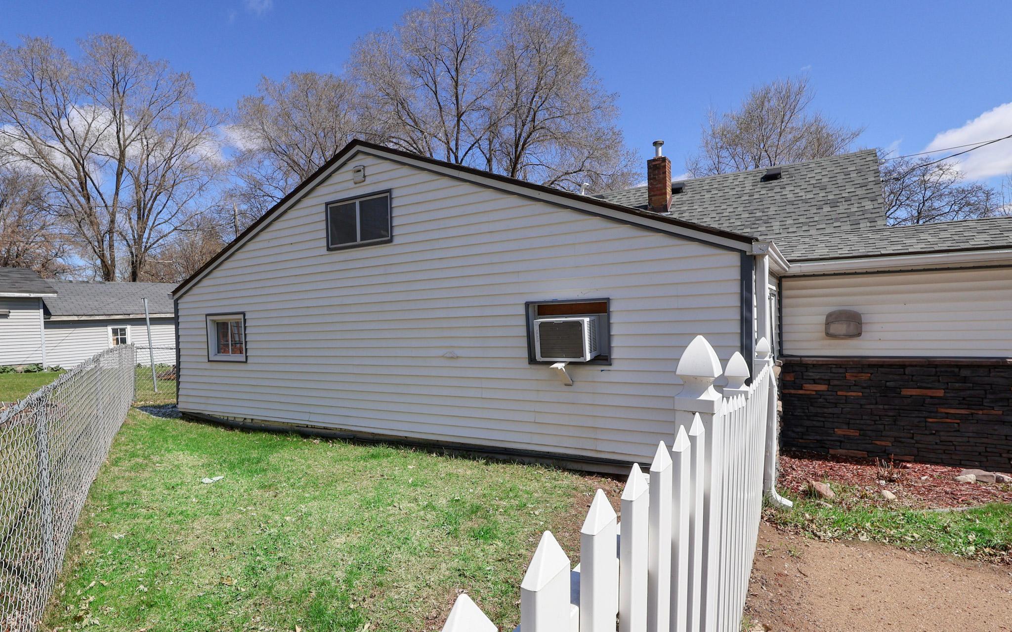 511 3rd Street Northeast St. Cloud, MN 56304 - Photo 5 of 21