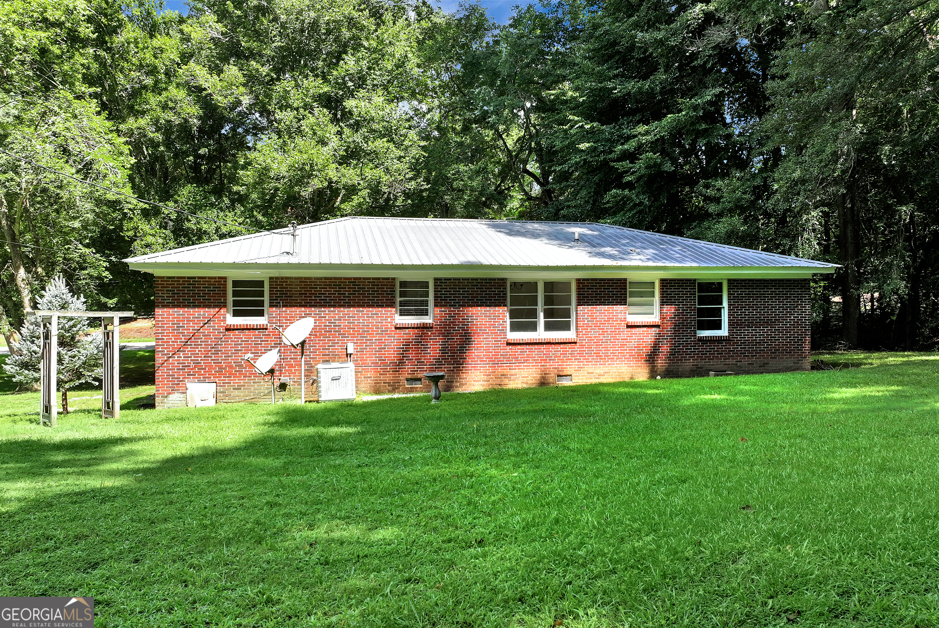 4188 Commerce Road Jefferson, GA 30549 - Photo 29 of 33 Gallery Image 29