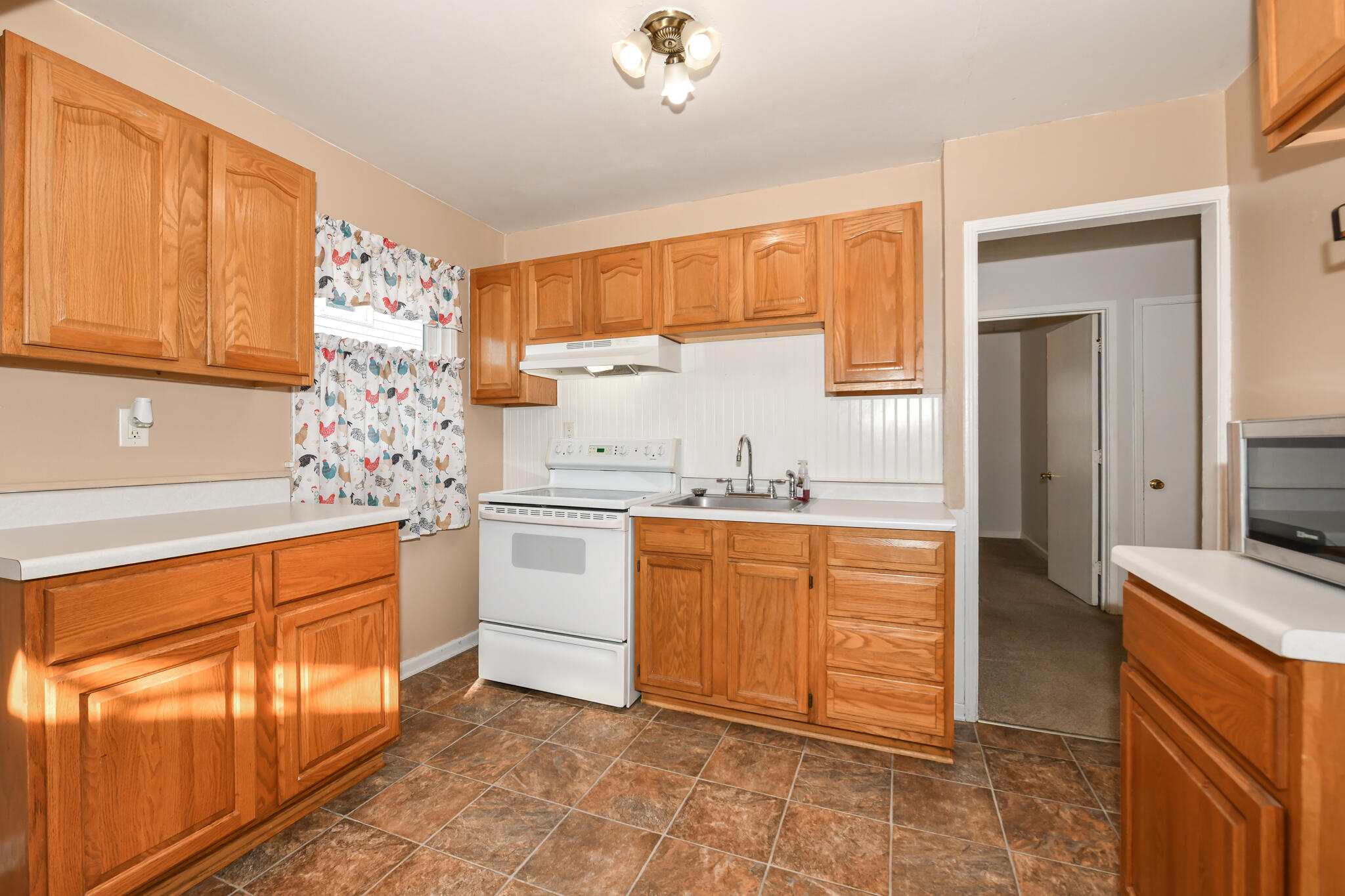 1601 Richard Avenue Mount Pleasant, WI 53403 - Photo 12 of 33 HEN_ (12)