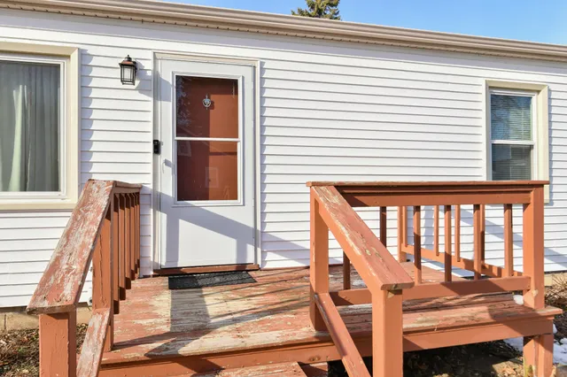 $180,000 | 1601 Richard Avenue, Mount Pleasant, WI 53403