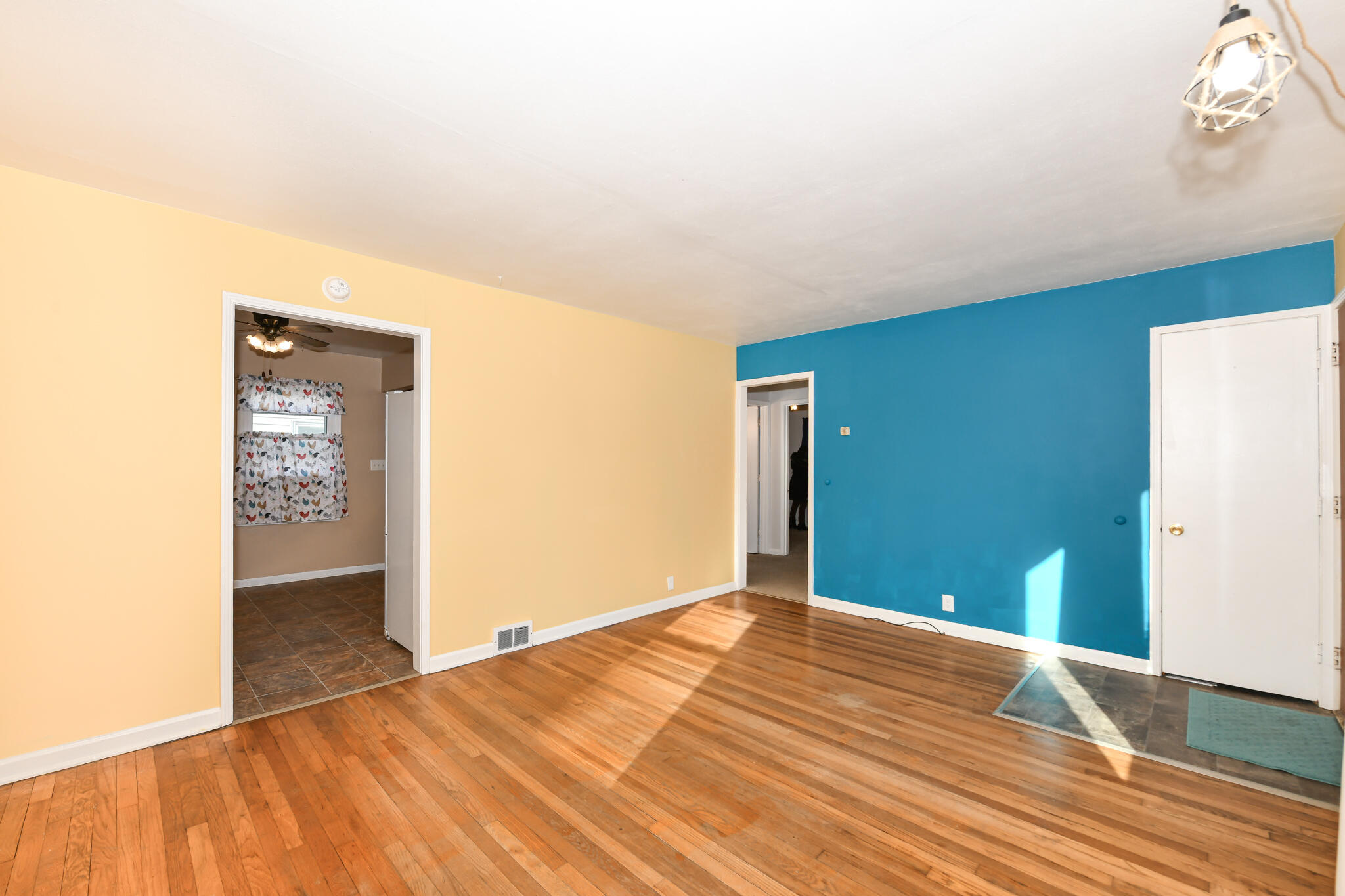 1601 Richard Avenue Mount Pleasant, WI 53403 - Photo 6 of 33 HEN_ (6)