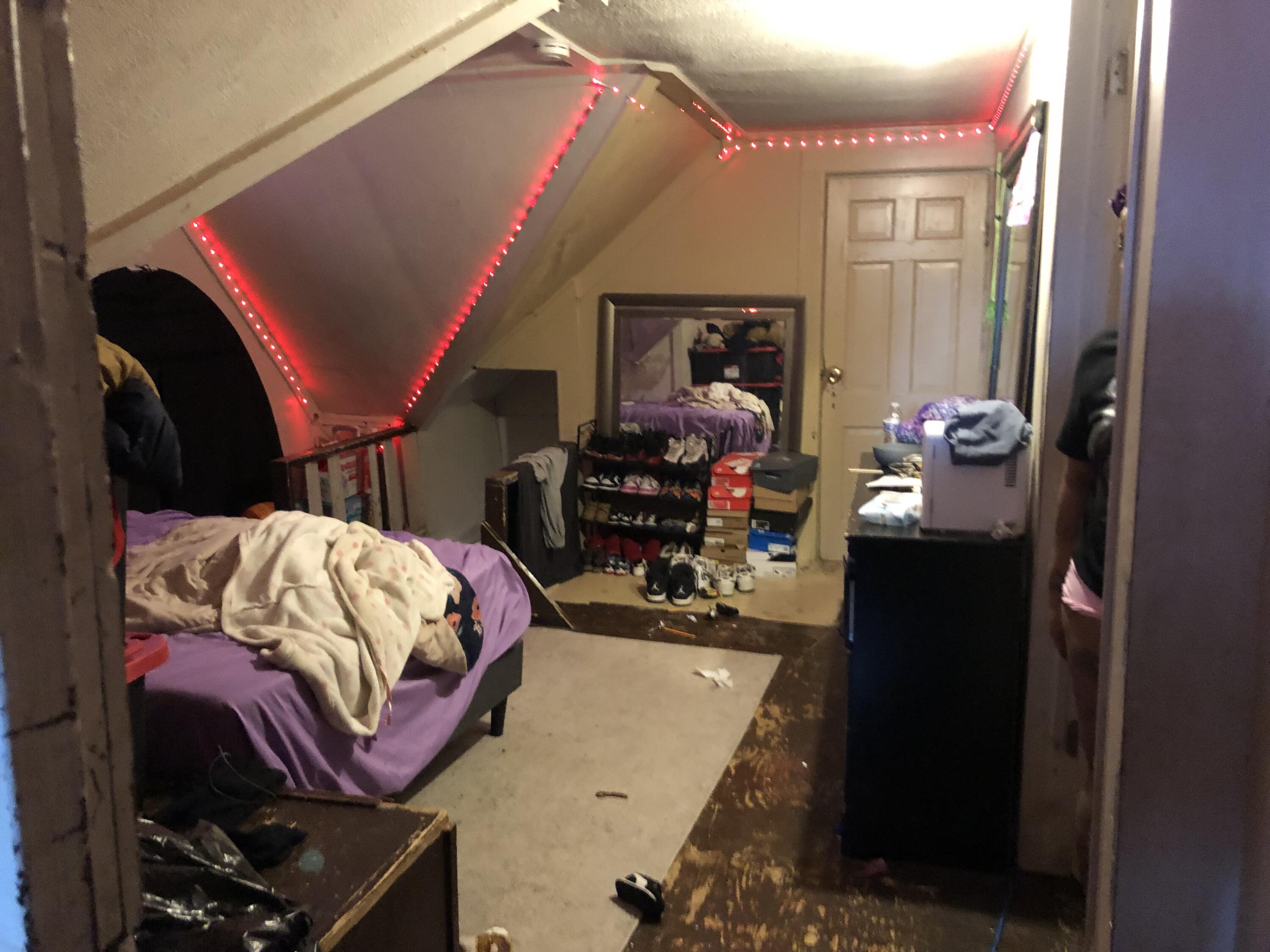 2748 North 11th Street Milwaukee, WI 53206 - Photo 7 of 11 UPSTAIRS WALK THRU AREA