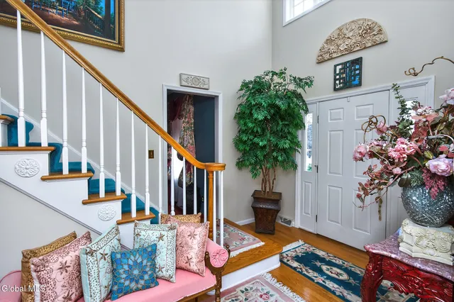 $699,000 | 5 Cephalonia Drive, Niskayuna, NY 12309