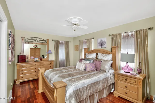 $699,000 | 5 Cephalonia Drive, Niskayuna, NY 12309