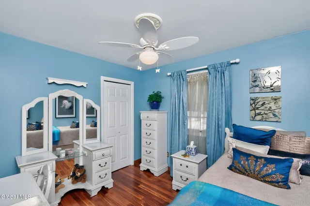 $699,000 | 5 Cephalonia Drive, Niskayuna, NY 12309