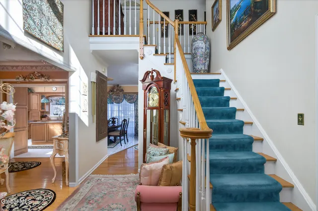 $699,000 | 5 Cephalonia Drive, Niskayuna, NY 12309