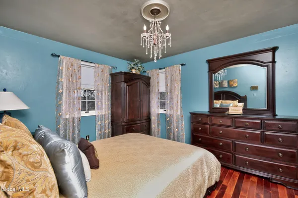 $659,000 | 5 Cephalonia Drive, Niskayuna, NY 12309