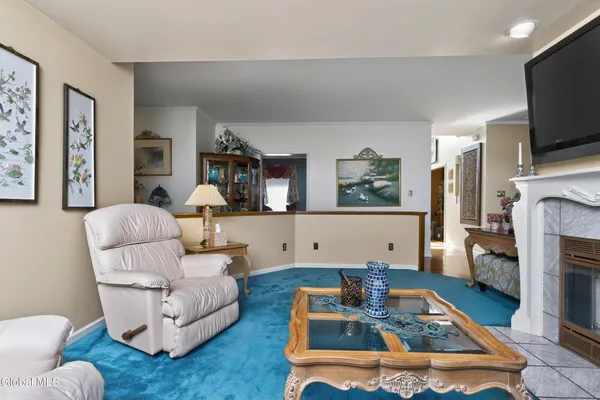 $659,000 | 5 Cephalonia Drive, Niskayuna, NY 12309