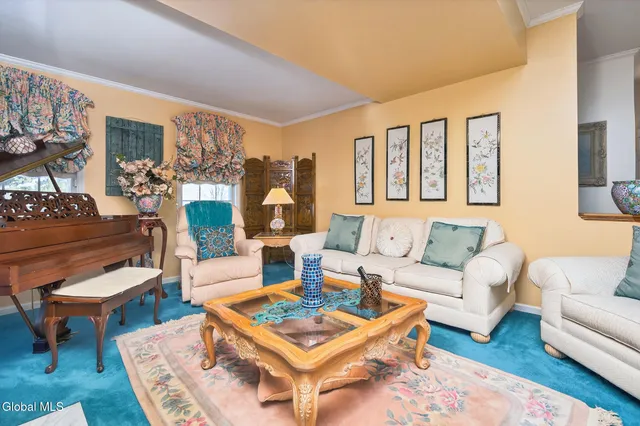 $699,000 | 5 Cephalonia Drive, Niskayuna, NY 12309