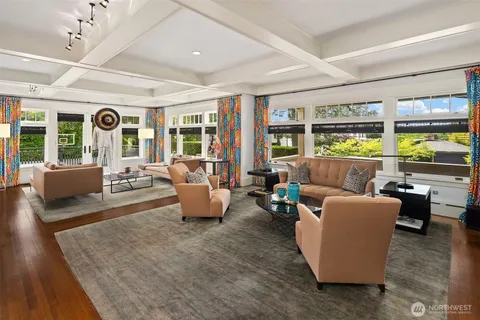 $8,800,000 | 1642 Federal Avenue East, Seattle, WA 98102