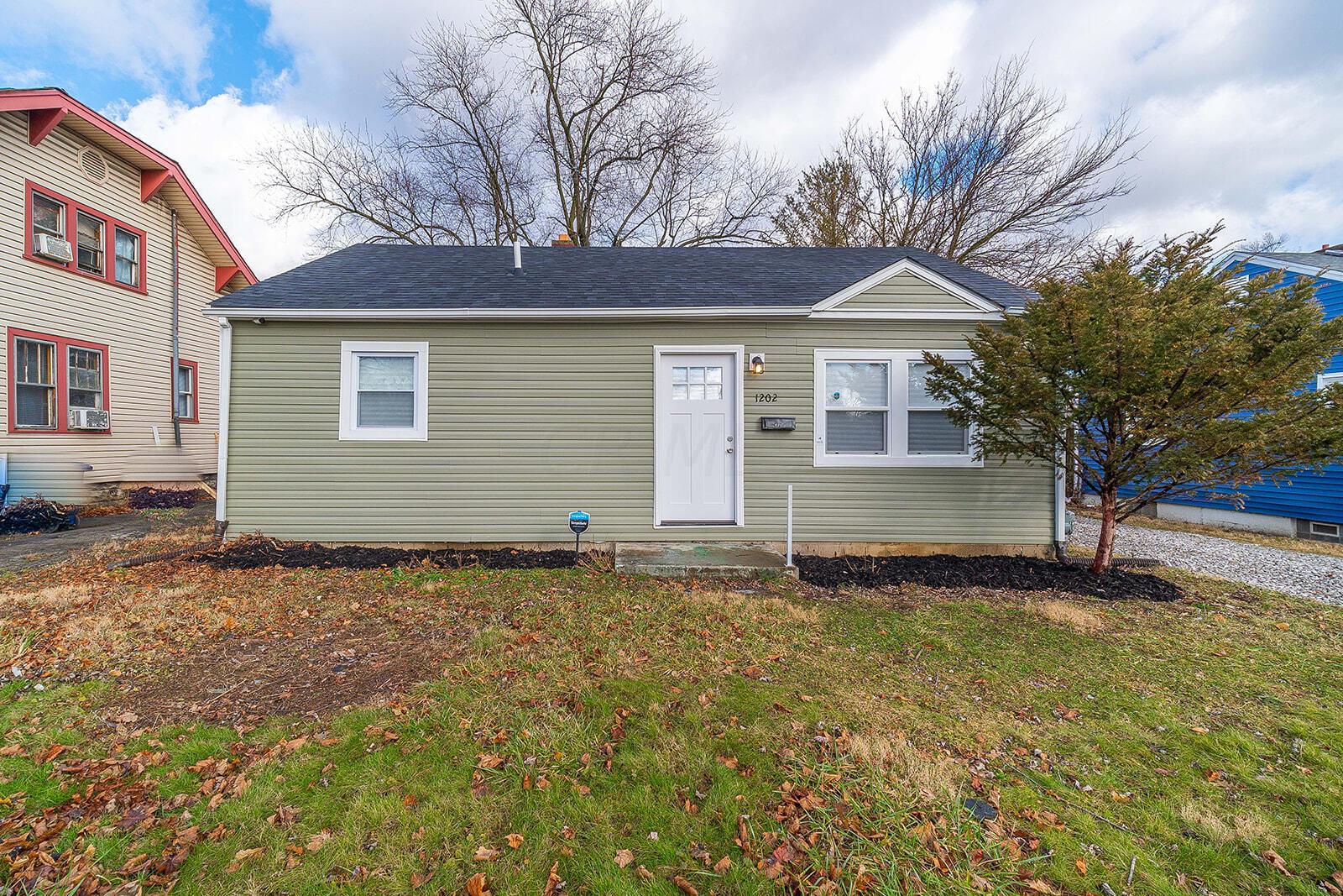 1202 East Weber Road Columbus, OH 43211 - Photo 3 of 50 1202 E Weber Rd-3