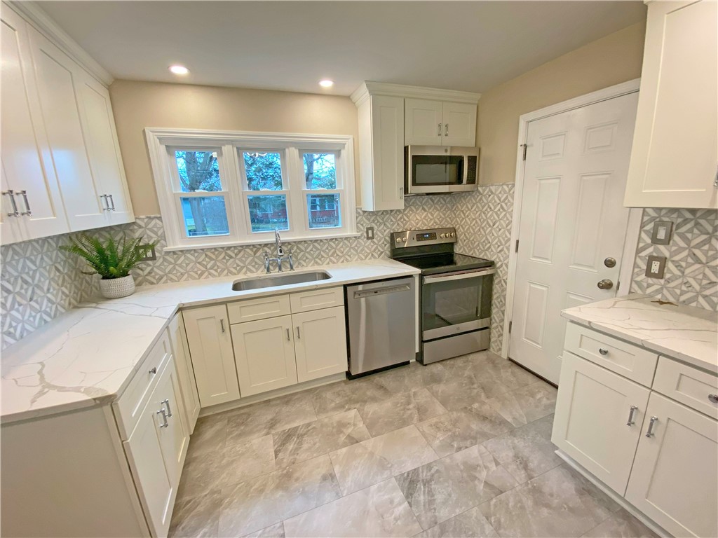 80 Penarrow Road Brighton, NY 14618 - Photo 13 of 38