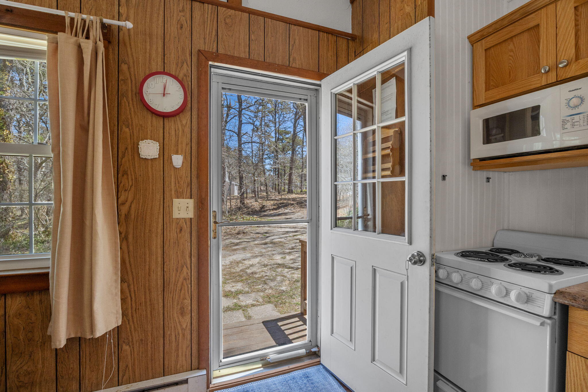 60 Long Avenue, Unit A Wellfleet, MA 02667 - Photo 3 of 28 a view of an entryway with sitting area