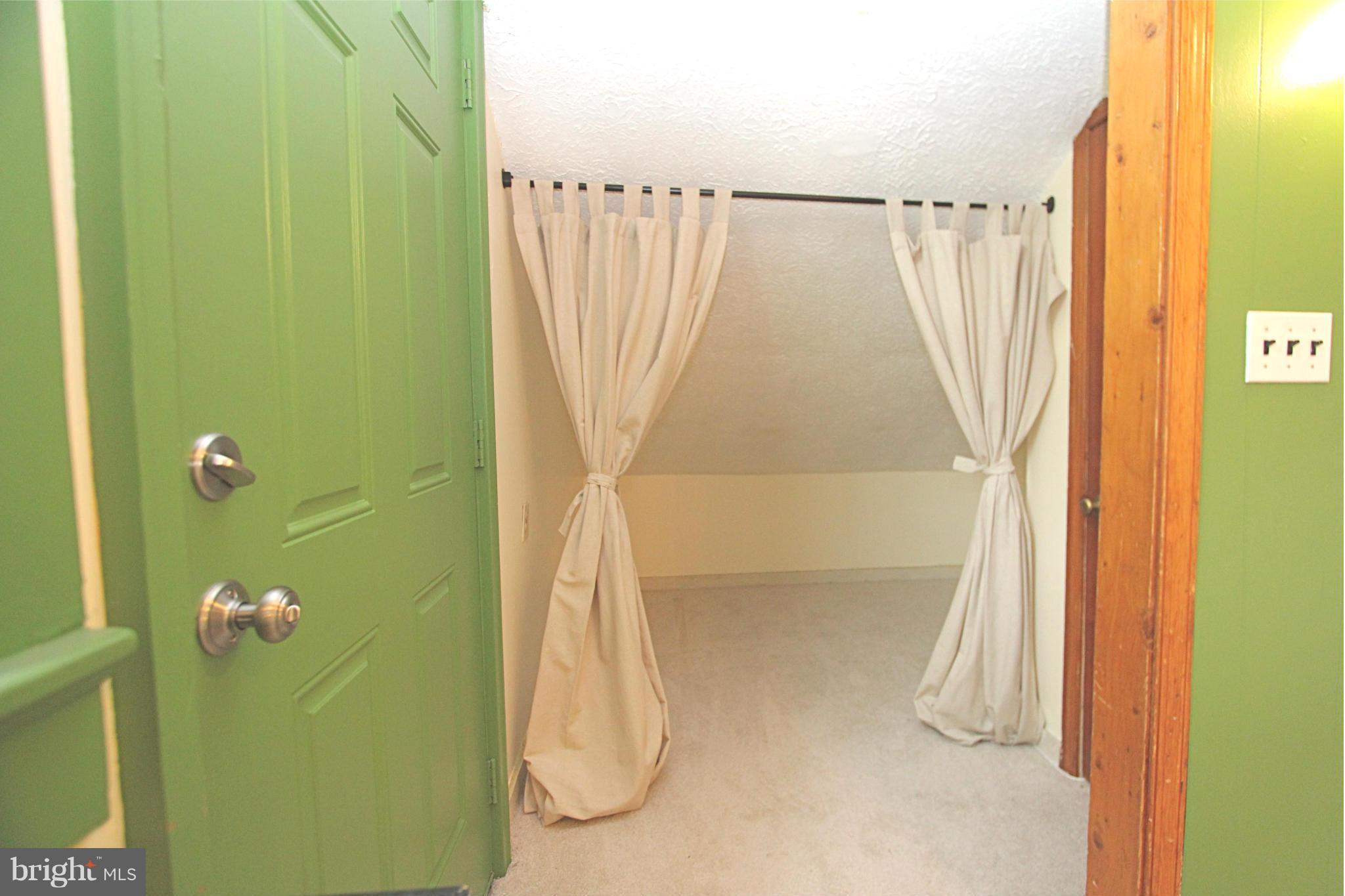 9136 Avondale Road Baltimore, MD 21234 - Photo 9 of 24 Interior (General)