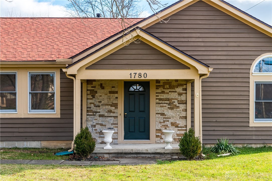 1780 Hanes Road Dayton, OH 45432 - Photo 5 of 54