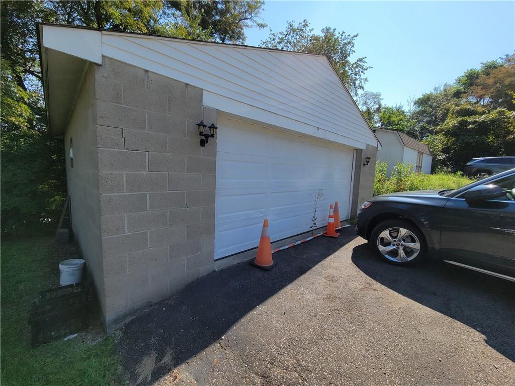 12 Porter Road New Eagle, PA 15067 - Photo 3 of 11 Gallery Image 3