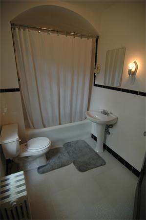18 High Ridge Road Worcester, MA 01602 - Photo 8 of 13 Gallery Image 8