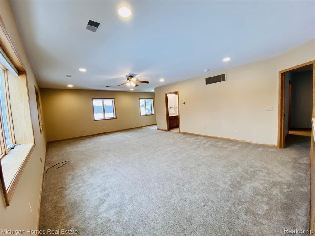 8209 Clyde Road, Unit 2 Fenton, MI 48430 - Photo 16 of 19