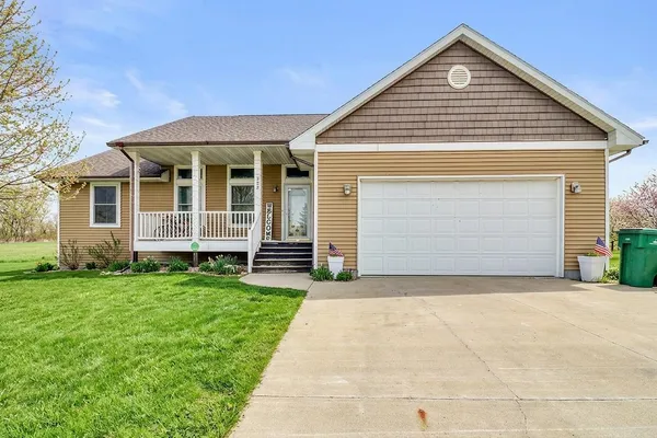 $310,000 | 302 Chicago Avenue, Breckenridge, MN 56520