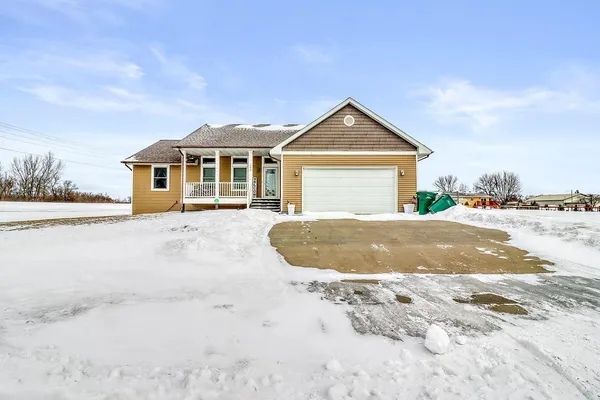 $310,000 | 302 Chicago Avenue, Breckenridge, MN 56520