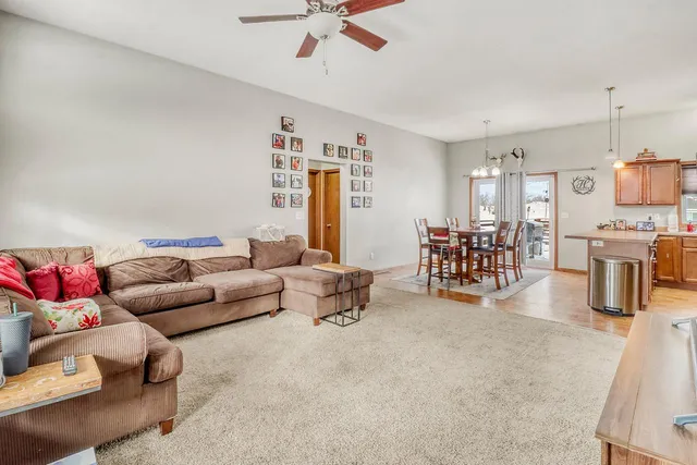 $310,000 | 302 Chicago Avenue, Breckenridge, MN 56520