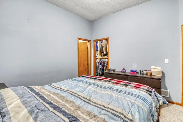 $310,000 | 302 Chicago Avenue, Breckenridge, MN 56520