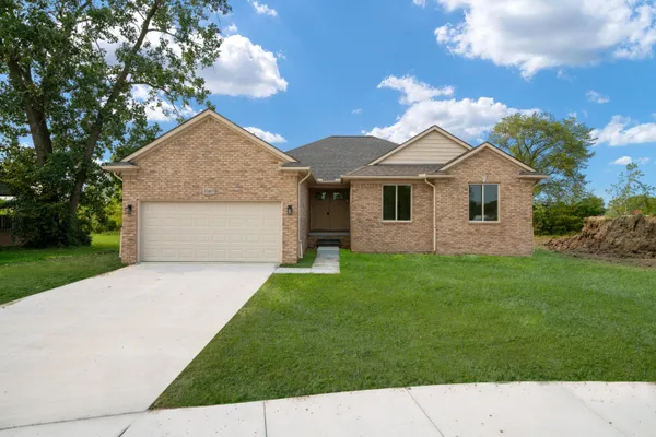 $367,850 | 33845 Stevenson Street, Clinton Township, MI 48035