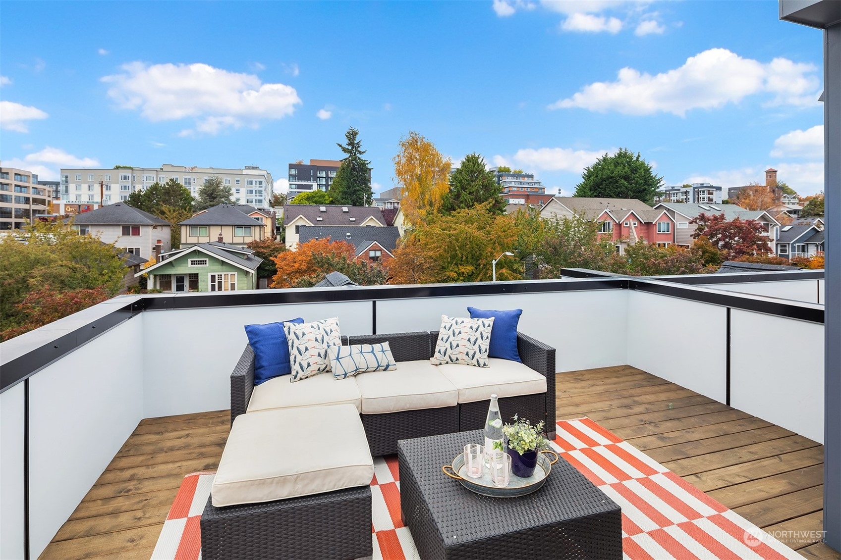 4542 40th Avenue Southwest Seattle, WA 98116 - Photo 14 of 14
