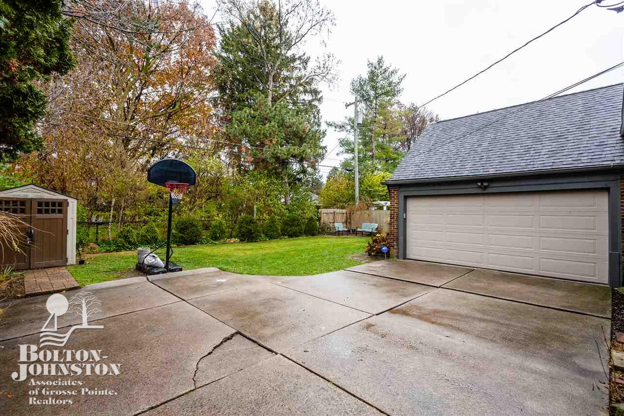 590 Barrington Road Grosse Pointe Park, MI 48230 - Photo 57 of 63