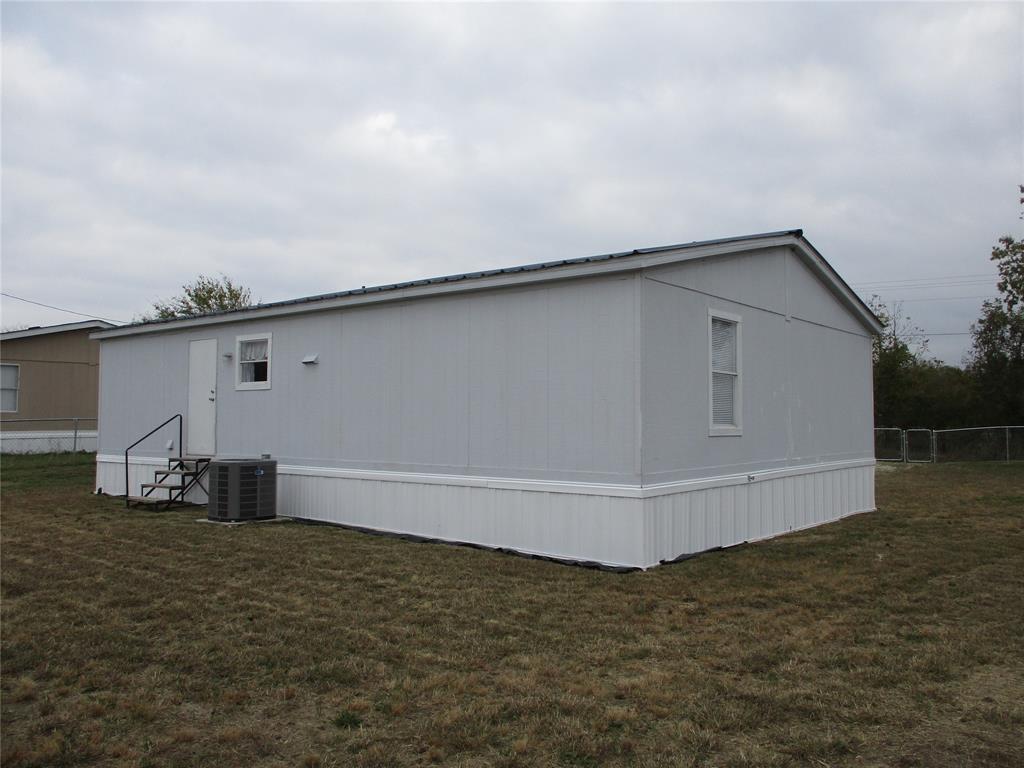 1336 Rains County Road 1530 Point, TX 75472 - Photo 6 of 26 a view of a house with a yard