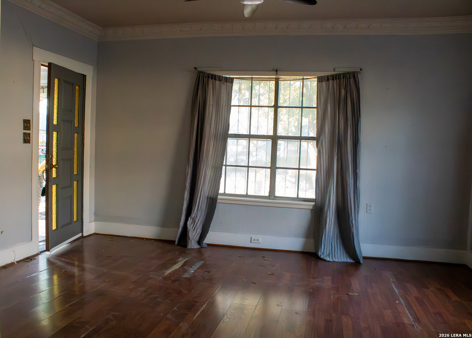 1806 West Ridgewood Court San Antonio, TX 78201 - Photo 2 of 17