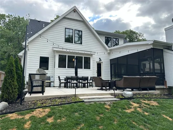 $1,485,000 | 4620 West 70th Terrace, Prairie Village, KS 66208