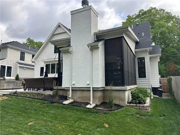 $1,485,000 | 4620 West 70th Terrace, Prairie Village, KS 66208