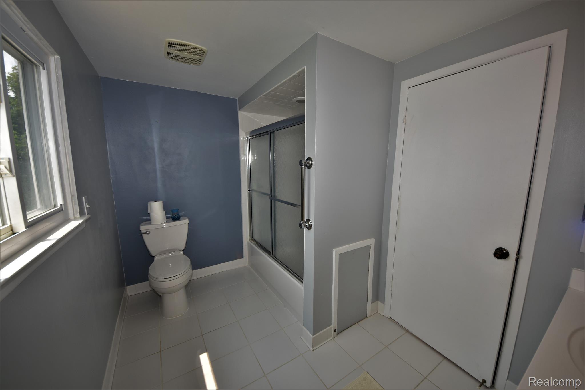 29679 High Valley Road Farmington, MI 48331 - Photo 22 of 31 Gallery Image 22