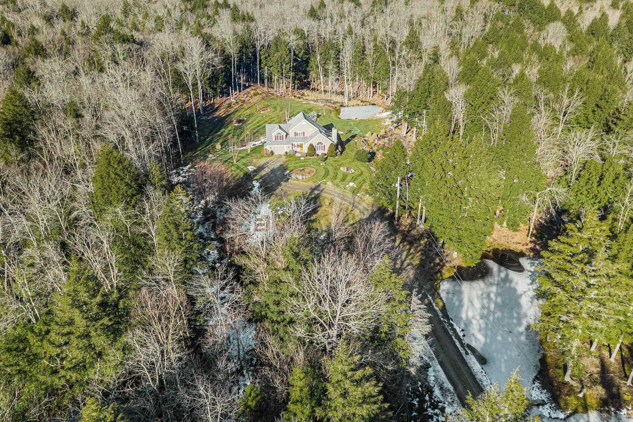 747 Cole Pond Road Jamaica, VT 05343 - Photo 32 of 40 Gallery Image 32