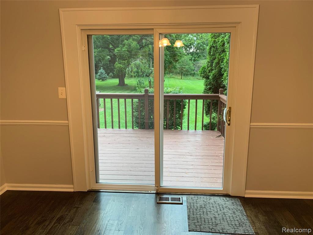 4859 Crooked Lake Road Howell, MI 48843 - Photo 24 of 90
