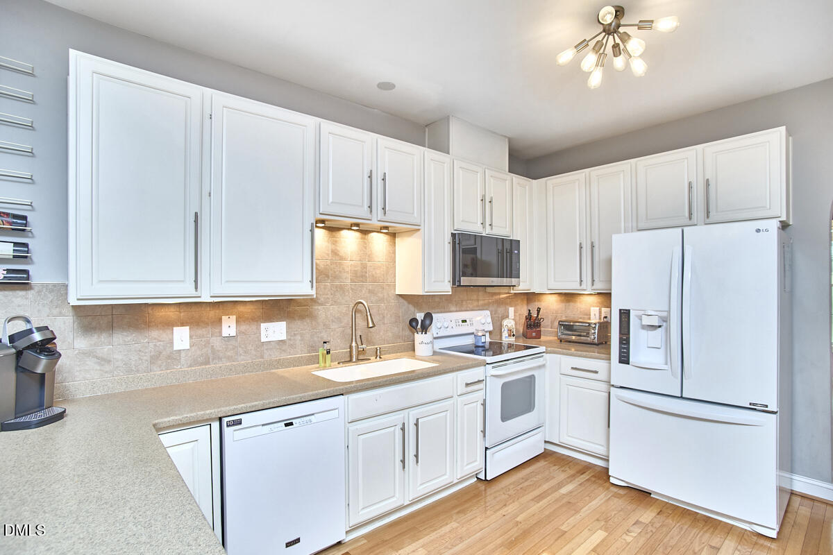 3821 La Costa Way Raleigh, NC 27610 - Photo 9 of 45 9